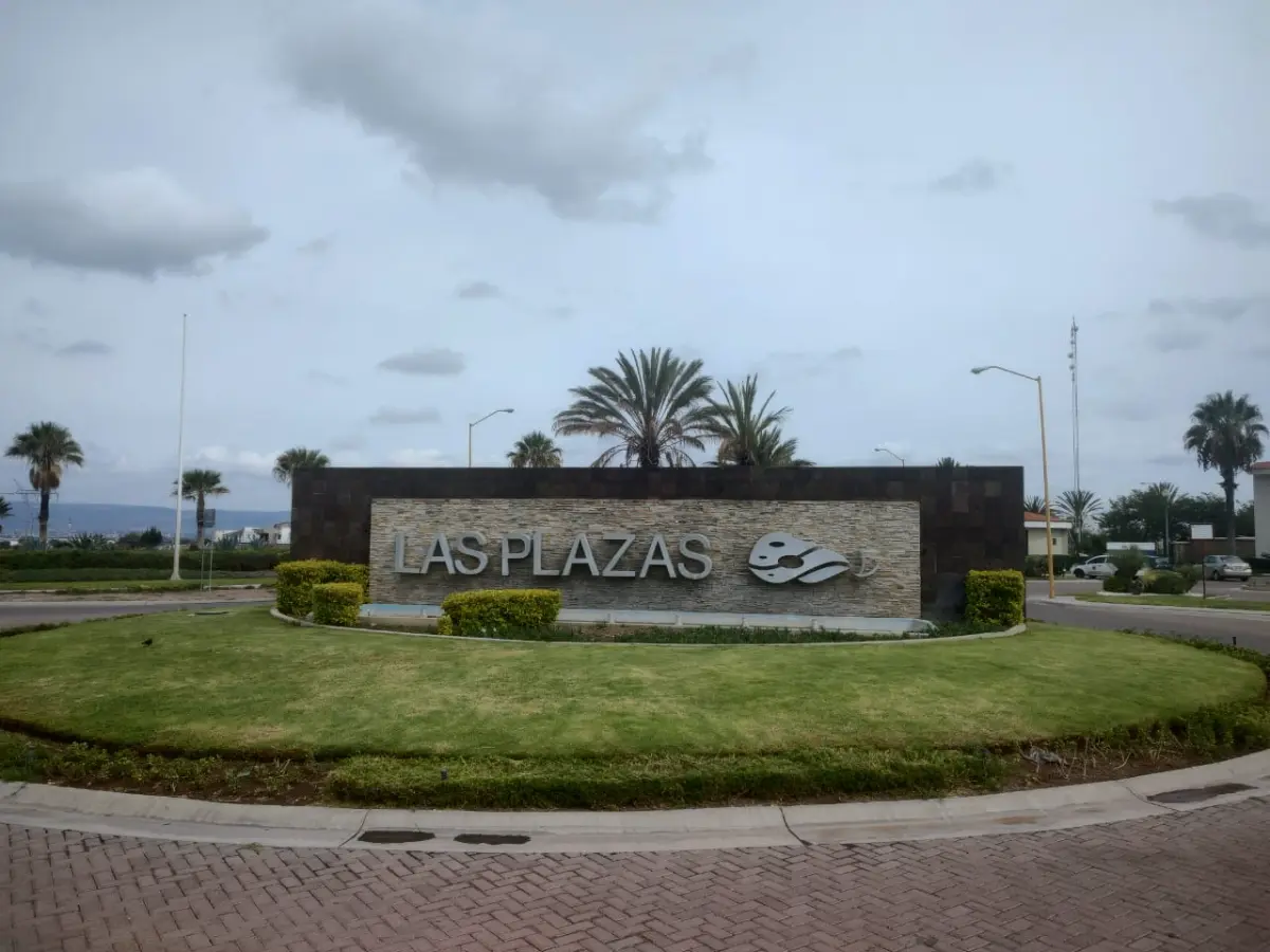 https://static.portalterreno.com.mx/properties/3073/bd2cfe14-bd71-59e0-9ac0-8cd8c21e50fd.webp