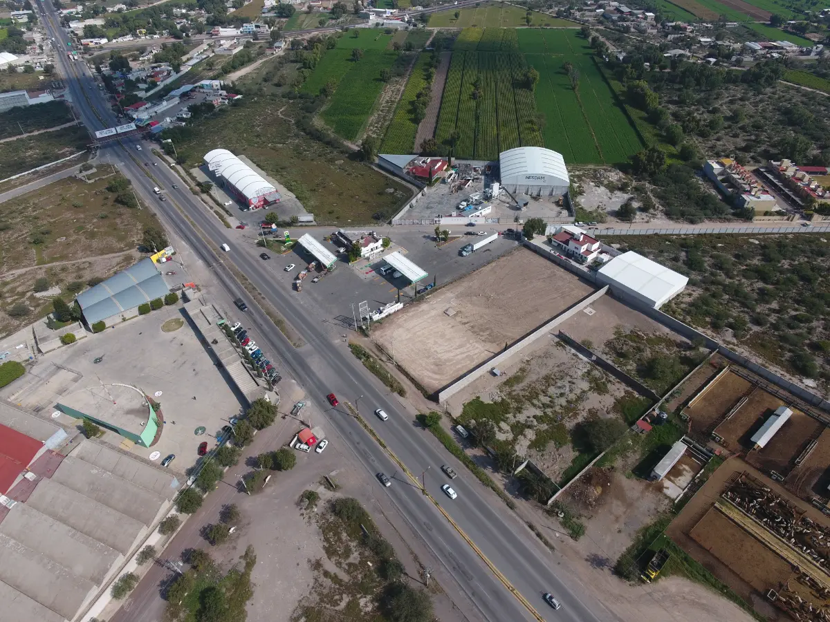 https://static.portalterreno.com.mx/properties/3084/d579305c-ea58-50ed-9576-27616c1b3402.webp