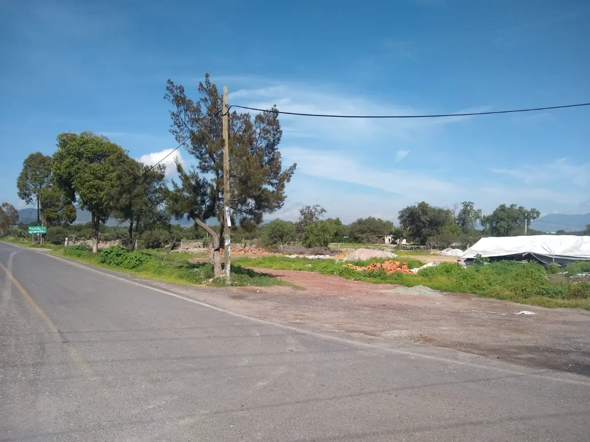 https://static.portalterreno.com.mx/properties/3165/7af23f02-0c2a-55b2-8958-9f8abaf5d0cf.webp