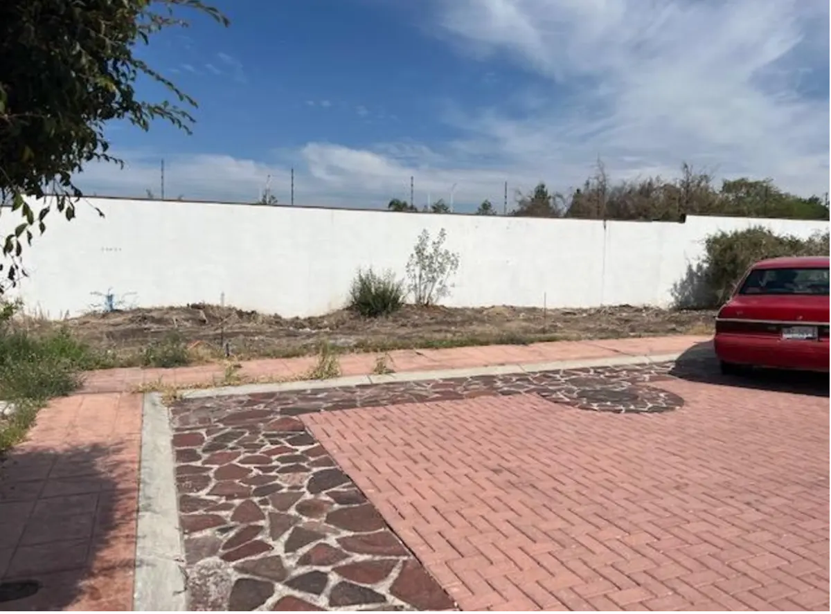 https://static.portalterreno.com.mx/properties/3213/bcfe9f60-283c-584a-9749-d2ad1a94c573.webp